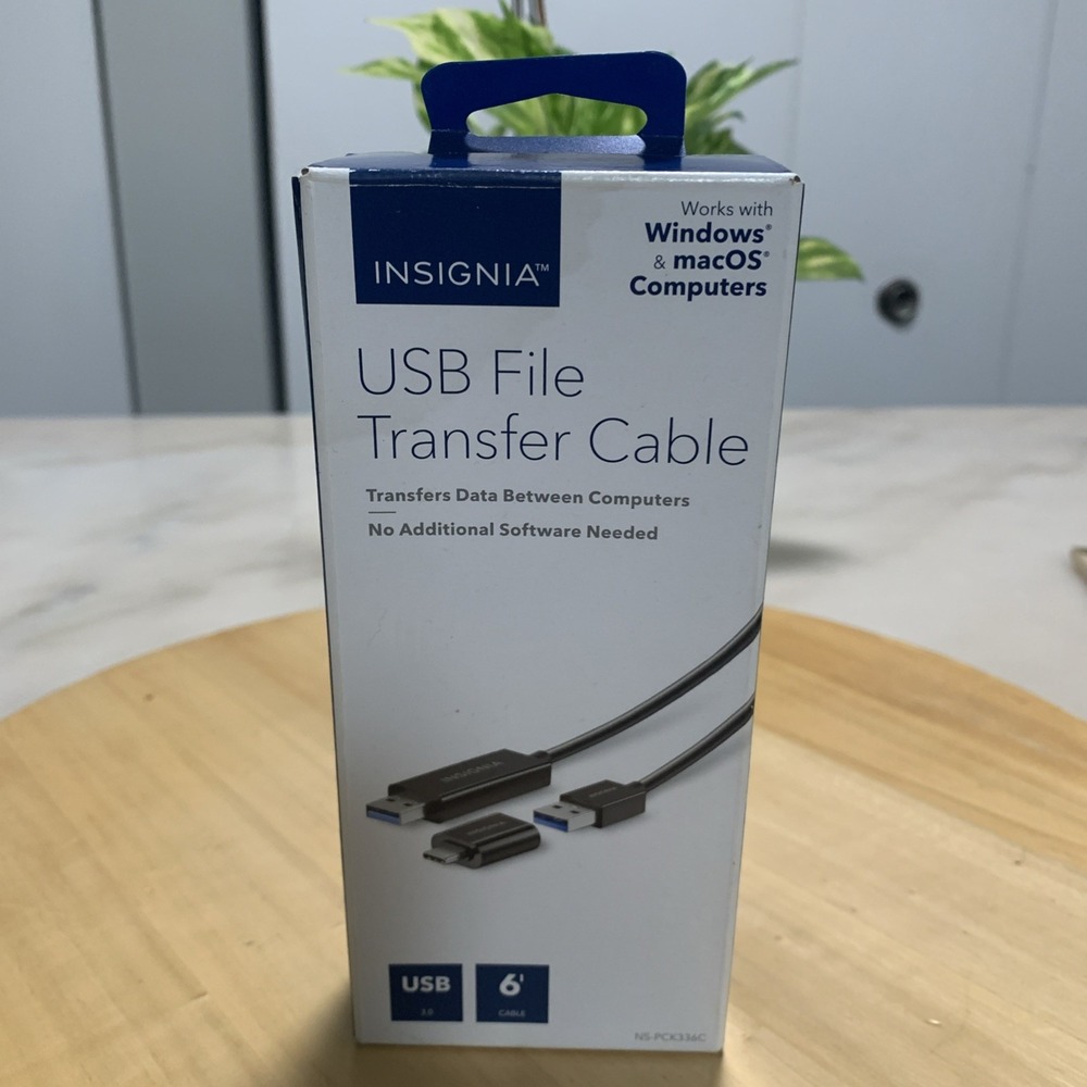 Insignia USB 3.0 File transfer Cable 6ft 5Gb speed USB-C Adapter - Windows MacOS